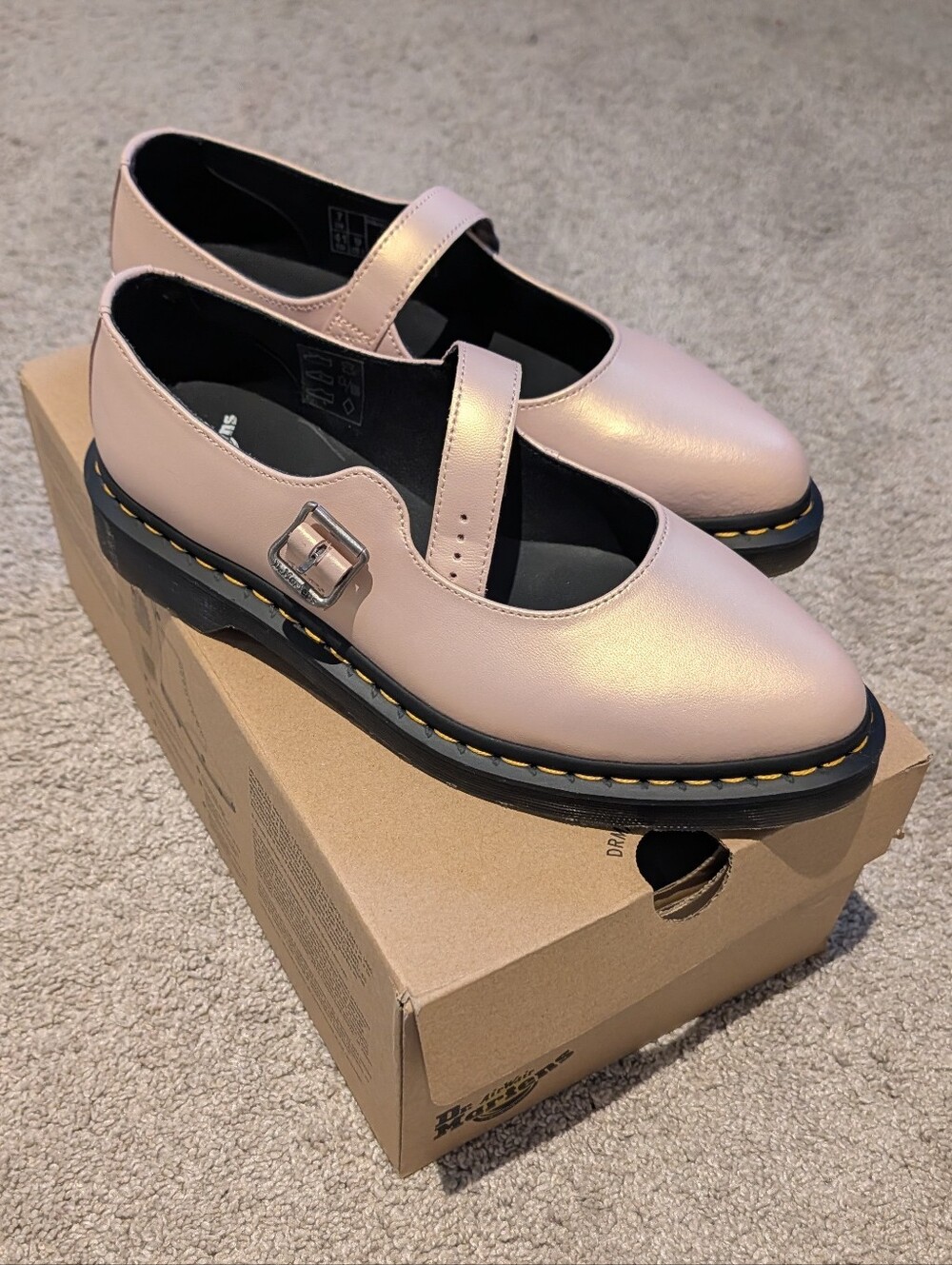 Dr. Martens Mary Jane Shoes in Light Pink Size 9